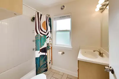 2417 W Fitch Avenue #1, Chicago, IL 60645 - Photo 13