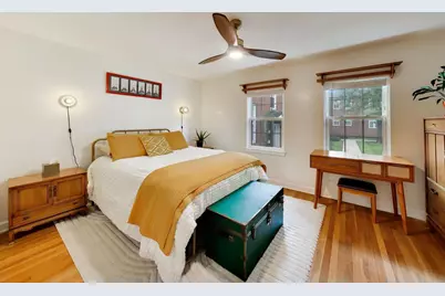 2417 W Fitch Avenue #1, Chicago, IL 60645 - Photo 9