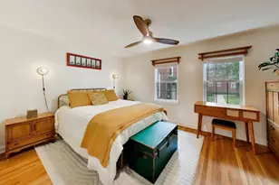 2417 W Fitch Ave, Chicago, IL 60645 - Photo 9
