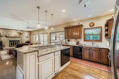 13N441 Coombs Road, Elgin, IL 60124 - Photo 9