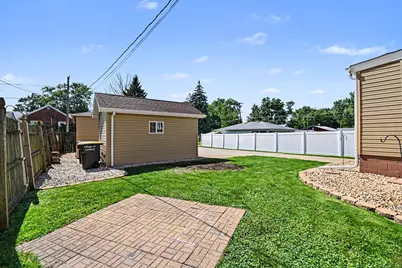 18010 Burnham Avenue, Lansing, IL 60438 - Photo 23