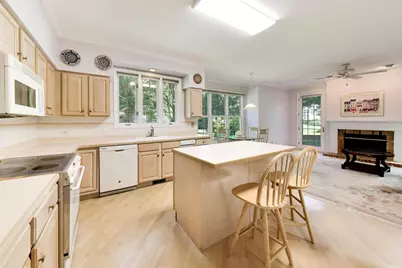 2107 Norwich Court, Glenview, IL 60026 - Photo 9