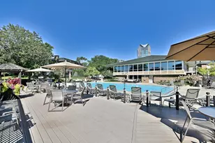 1 Oak Brook Club Dr, Oak Brook, IL 60523 - Photo 29