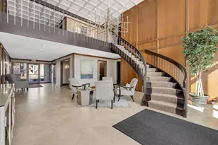 1 Oak Brook Club Dr, Oak Brook, IL 60523 - Photo 3
