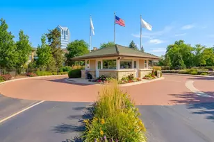 1 Oak Brook Club Dr, Oak Brook, IL 60523 - Photo 33