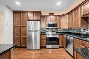 1 Oak Brook Club Dr, Oak Brook, IL 60523 - Photo 15