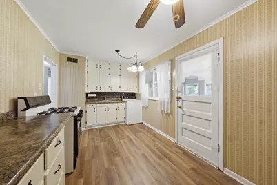 17120 Oriole Avenue, Tinley Park, IL 60477 - Photo 7