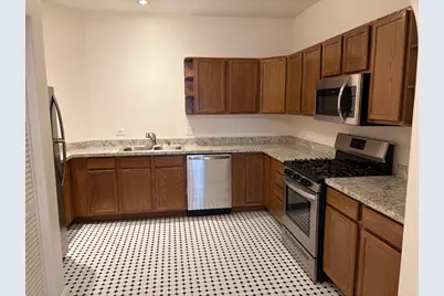 520 N Milwaukee Avenue #7, Libertyville, IL 60048 - Photo 5