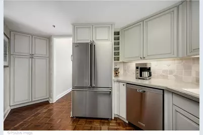 950 N Michigan Avenue #2305, Chicago, IL 60611 - Photo 11