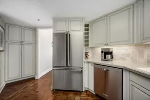 950 N Michigan Ave, Chicago, IL 60611 - Photo 11