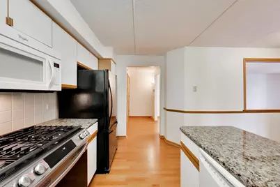 7120 N Milwaukee Avenue #208, Niles, IL 60714 - Photo 17