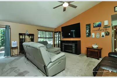 1525 Southport Court, Zion, IL 60099 - Photo 13