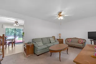 2504 W Fairview Ln, McHenry, IL 60051 - Photo 5