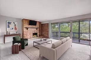 5603 Lakeside Dr, Lisle, IL 60532 - Photo 5