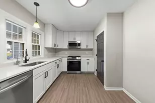 708 N Cedar Rd, New Lenox, IL 60451 - Photo 7