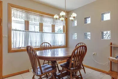 7029 W Kedzie Street, Niles, IL 60714 - Photo 9