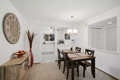 951 Manchester Circle #951, Schaumburg, IL 60193 - Photo 7