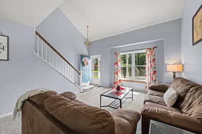 640 Green Meadow Lane, Geneva, IL 60134 - Photo 3