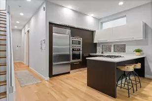 865 N Marshfield Ave, Chicago, IL 60622 - Photo 3