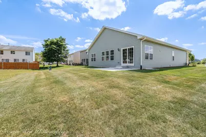 300 N Aspen Drive, Cortland, IL 60112 - Photo 47