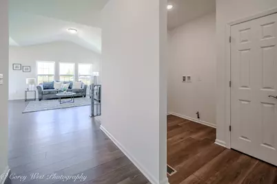 300 N Aspen Drive, Cortland, IL 60112 - Photo 15