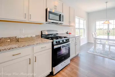 300 N Aspen Drive, Cortland, IL 60112 - Photo 25