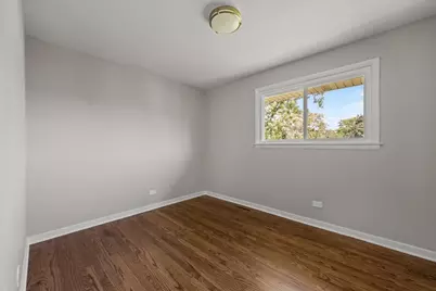 [Address not provided], Des Plaines, IL 60016 - Photo 13