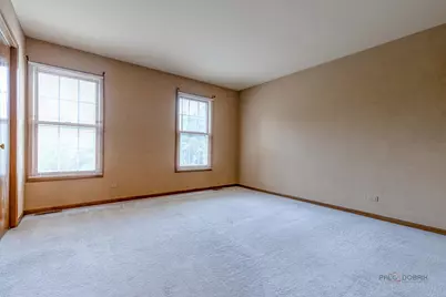 8 N Old Creek Road, Vernon Hills, IL 60061 - Photo 45