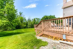 8 N Old Creek Rd, Vernon Hills, IL 60061 - Photo 53