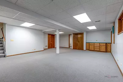 8 N Old Creek Road, Vernon Hills, IL 60061 - Photo 47