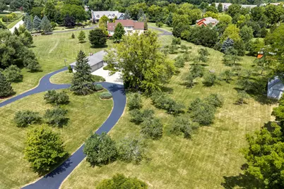 195 Clover Hill Lane, North Barrington, IL 60010 - Photo 3