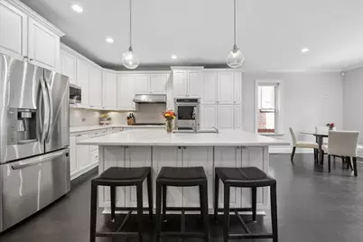 1915 W Wolfram Street, Chicago, IL 60657 - Photo 13