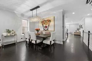 1915 W Wolfram St, Chicago, IL 60657 - Photo 7