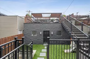 1915 W Wolfram St, Chicago, IL 60657 - Photo 41
