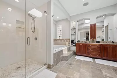 1915 W Wolfram Street, Chicago, IL 60657 - Photo 25