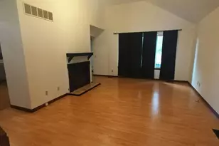 507 Clearwater Dr, Champaign, IL 61822 - Photo 3