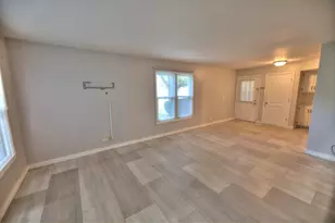 1850 Pebble Beach Cir, Elk Grove Village, IL 60007 - Photo 3