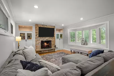 S758 Grant Street, Winfield, IL 60190 - Photo 5