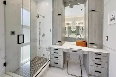 2527 W Medill Avenue, Chicago, IL 60647 - Photo 23
