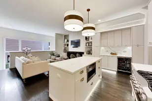 2527 W Medill Ave, Chicago, IL 60647 - Photo 15