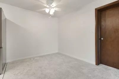 117 Cotuit Court, Schaumburg, IL 60193 - Photo 9