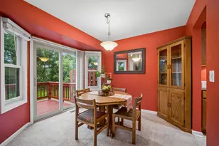 27W175 Emerson Ct, Winfield, IL 60190 - Photo 7