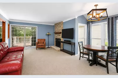 30 Whittington Crse, Saint Charles, IL 60174 - Photo 7