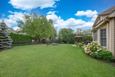 2423 Bainbridge Boulevard, West Chicago, IL 60185 - Photo 3