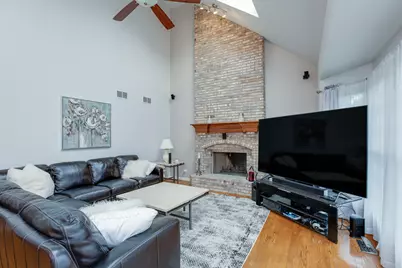 2423 Bainbridge Boulevard, West Chicago, IL 60185 - Photo 11