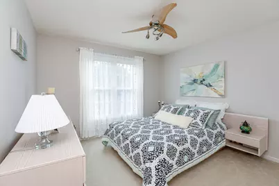 2423 Bainbridge Boulevard, West Chicago, IL 60185 - Photo 17
