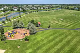 2423 Bainbridge Blvd, West Chicago, IL 60185 - Photo 25