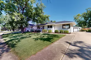 2517 Fairway Dr, Joliet, IL 60435 - Photo 3