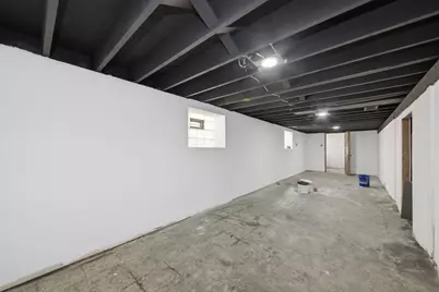 10742 S Prairie Avenue, Chicago, IL 60628 - Photo 23