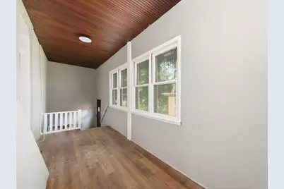 10742 S Prairie Avenue, Chicago, IL 60628 - Photo 15